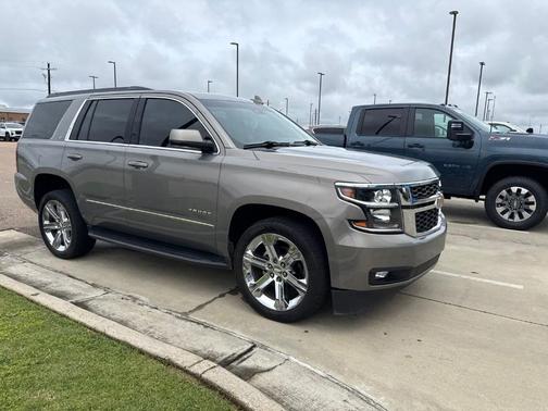 Pepperdust Metallic 2019 Chevrolet Tahoe LT