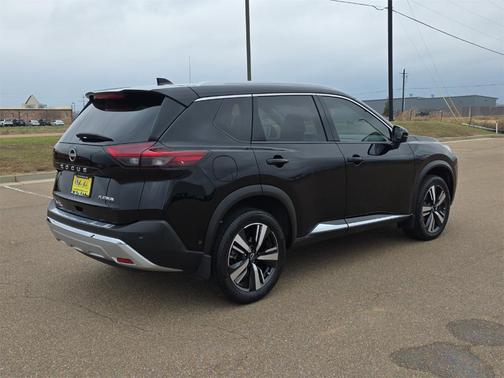 2022 Nissan Rogue Platinum