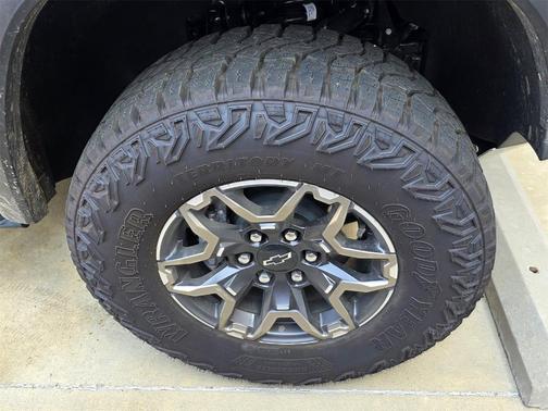 2025 Chevrolet Colorado ZR2