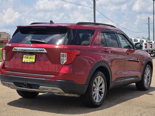 Red Metallic 2022 Ford Explorer XLT