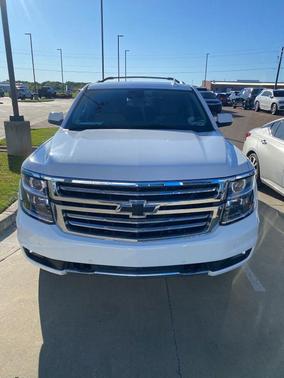 Summit White 2020 Chevrolet Suburban LT
