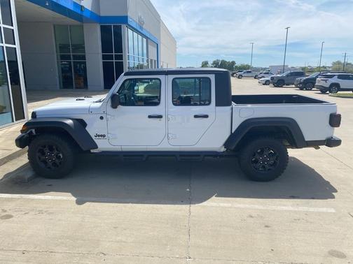 2023 Jeep Gladiator Sport