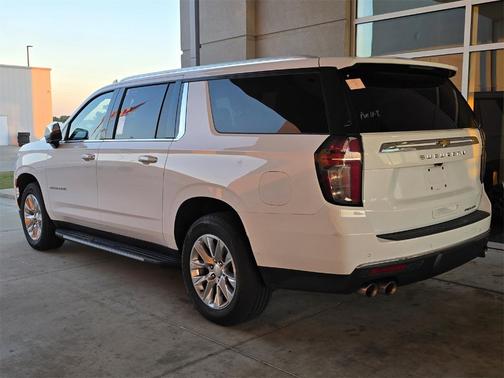 2023 Chevrolet Suburban Premier