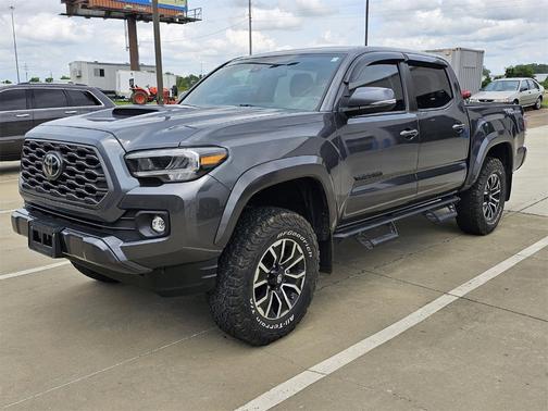 2022 Toyota Tacoma TRD Sport
