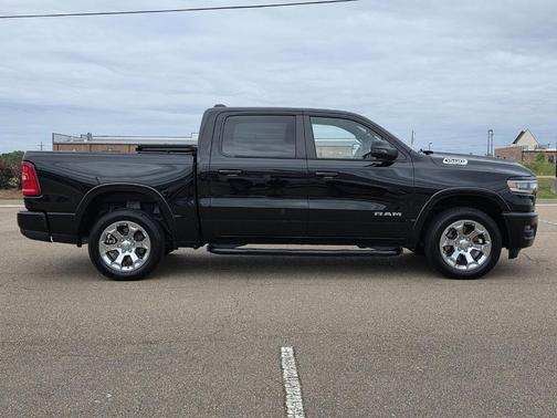 Diamond Black 2025 RAM 1500 Big Horn/Lone Star