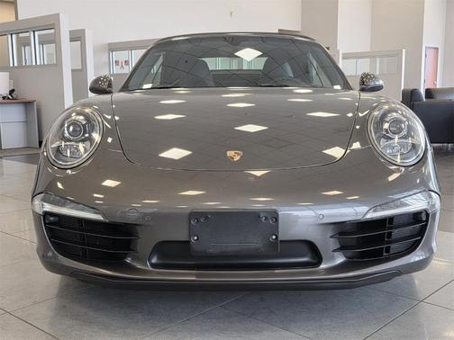 2015 Porsche 911 Carrera