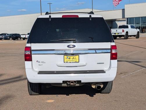 Oxford White 2016 Ford Expedition EL XLT