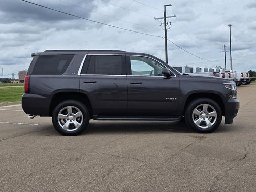Tungsten Metallic 2017 Chevrolet Tahoe LT