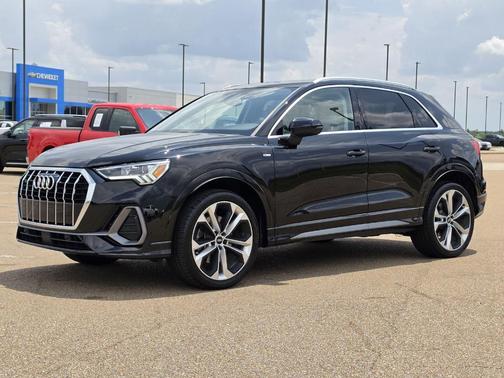 Mythos Black Metallic 2020 Audi Q3 45 S line Premium Plus