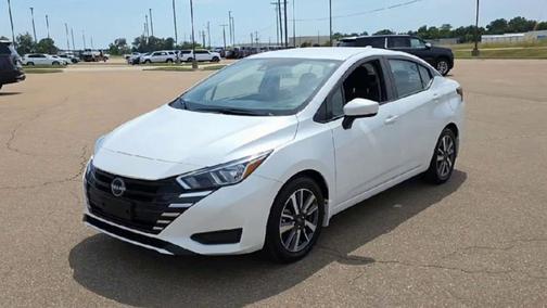 2023 Nissan Versa 1.6 SV
