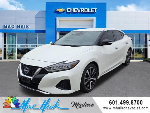 2023 Nissan Maxima SV