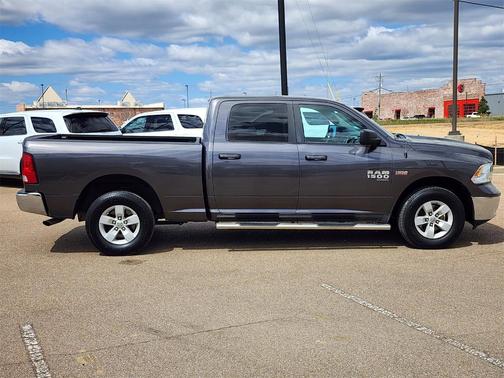 2019 RAM 1500 Classic SLT