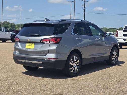 Sterling Gray Metallic 2024 Chevrolet Equinox Premier