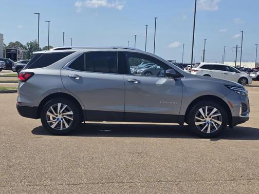 Sterling Gray Metallic 2024 Chevrolet Equinox Premier