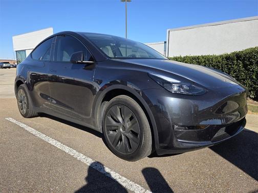 2025 Tesla Model Y Long Range