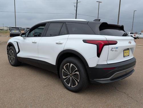 Summit White 2025 Chevrolet Blazer EV LT