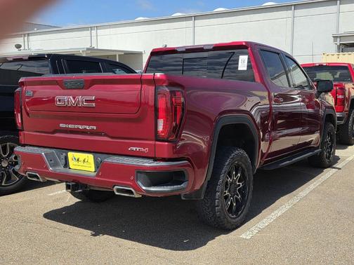 Cayenne Red Tintcoat 2022 GMC Sierra 1500 Limited AT4