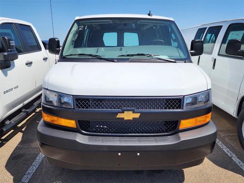 2025 Chevrolet Express 3500 Work Van