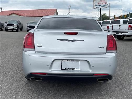 2021 Chrysler 300 Touring