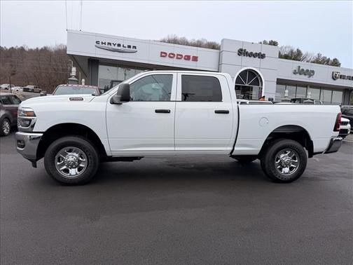 2026 RAM 2500 TRADESMAN 4X4 CREW CAB 6