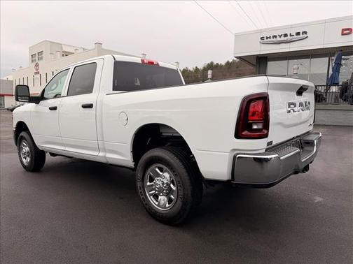 2026 RAM 2500 TRADESMAN 4X4 CREW CAB 6