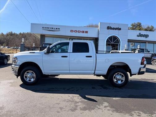 2026 RAM 2500 TRADESMAN 4X4 CREW CAB 6