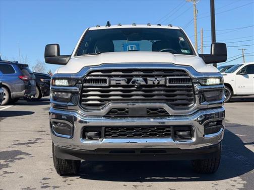 2026 RAM 2500 TRADESMAN 4X4 CREW CAB 6