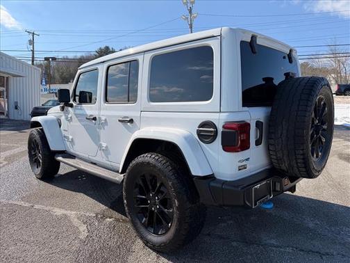 2023 Jeep Wrangler Sahara 4x4