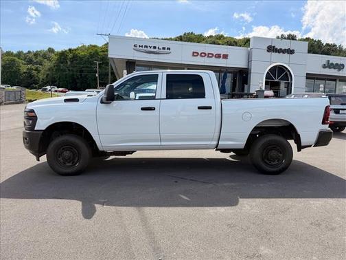 Bright White Clear Coat Pw7 2026 RAM 2500 TRADESMAN 4X4 CREW CAB 6