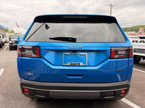 Hydro Blue Pearl Coat 2026 Jeep Cherokee Laredo 4x4