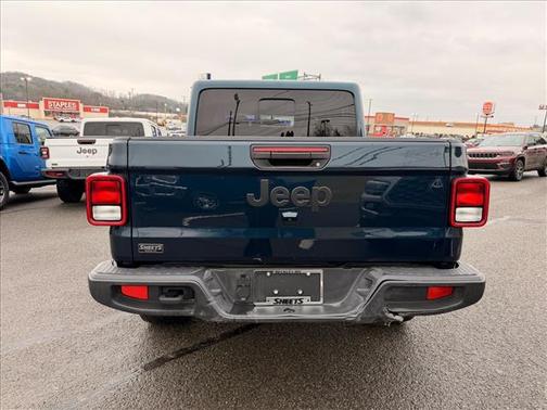 2025 Jeep Gladiator NIGHTHAWK 4X4 *LTD AVAIL*