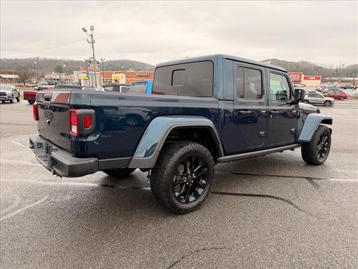 2025 Jeep Gladiator NIGHTHAWK 4X4 *LTD AVAIL*