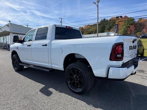 2026 RAM 2500 TRADESMAN 4X4 CREW CAB 6