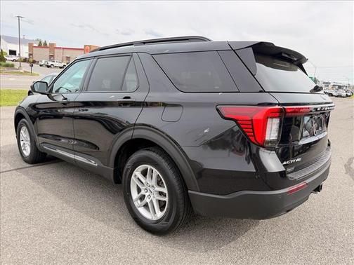 Black 2025 Ford Explorer SUV