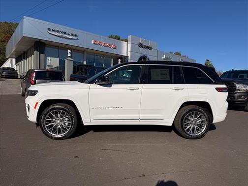 2025 Jeep Grand Cherokee Summit