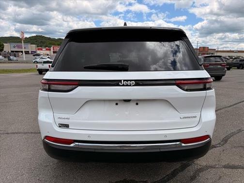 2024 Jeep Grand Cherokee Laredo