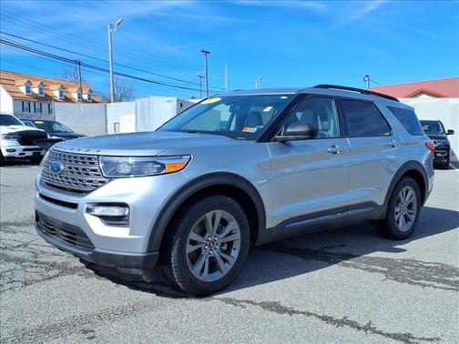 2021 Ford Explorer XLT 4WD