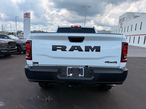2025 RAM 2500 TRADESMAN 4X4 CREW CAB 6