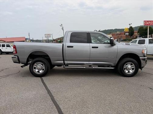 2024 RAM 2500 BIG HORN 4X4 CREW CAB 64
