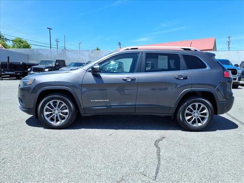 Granite Crystal Met. 2020 Jeep Cherokee Latitude Lux