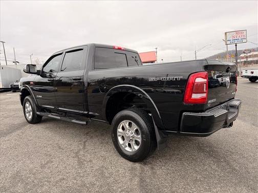 2022 RAM 2500 Laramie Crew Cab 4x4 6'4' Box