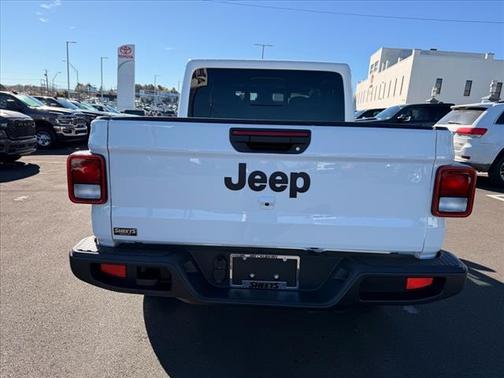2025 Jeep Gladiator Sport S