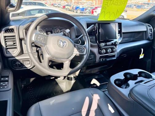 2026 RAM 2500 TRADESMAN 4X4 CREW CAB 6