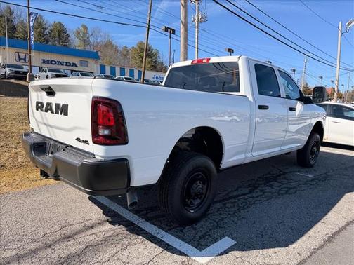 2026 RAM 2500 TRADESMAN 4X4 CREW CAB 6