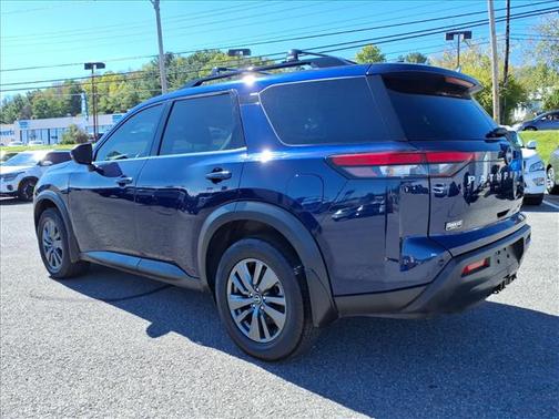 2022 Nissan Pathfinder SV 4WD