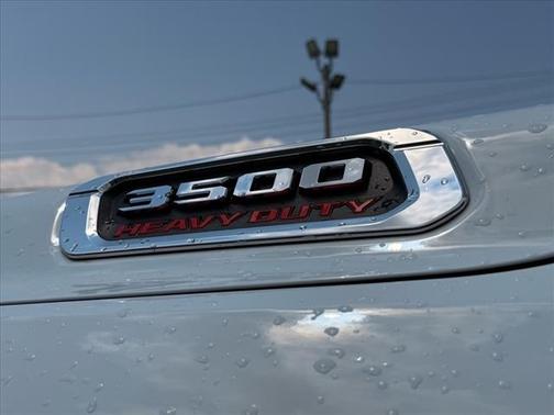 2024 RAM 3500 TRADESMAN 4X4 CREW CAB 6