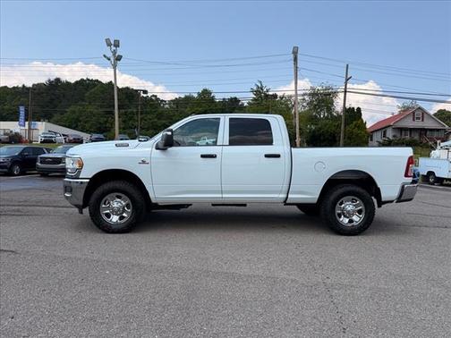 2024 RAM 3500 TRADESMAN 4X4 CREW CAB 6