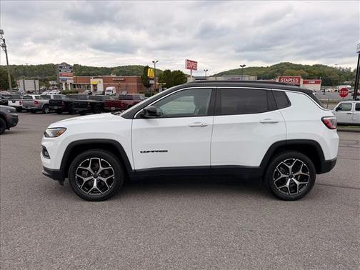 White 2025 Jeep Compass Limited