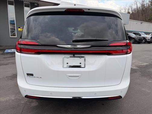 Bright White Clear Coat Pw7 2026 Chrysler Pacifica L