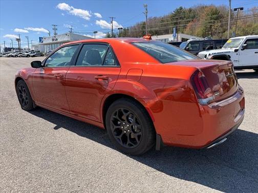 2021 Chrysler 300 Touring